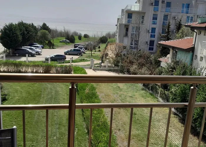 студио орхидея сарафово лукс с изглед към морето * Burgas